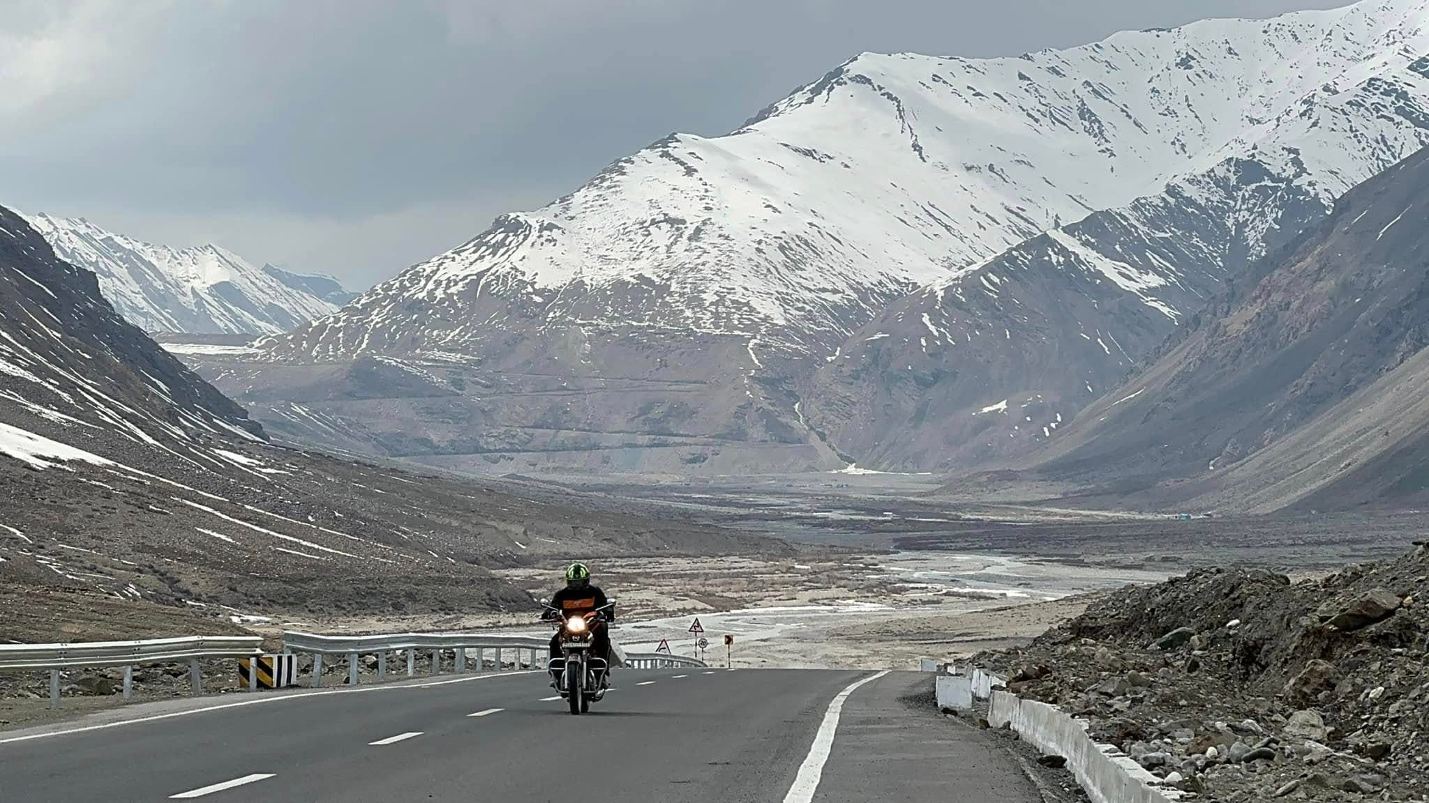 Experience the vast wilderness of the Changthang Plateau.