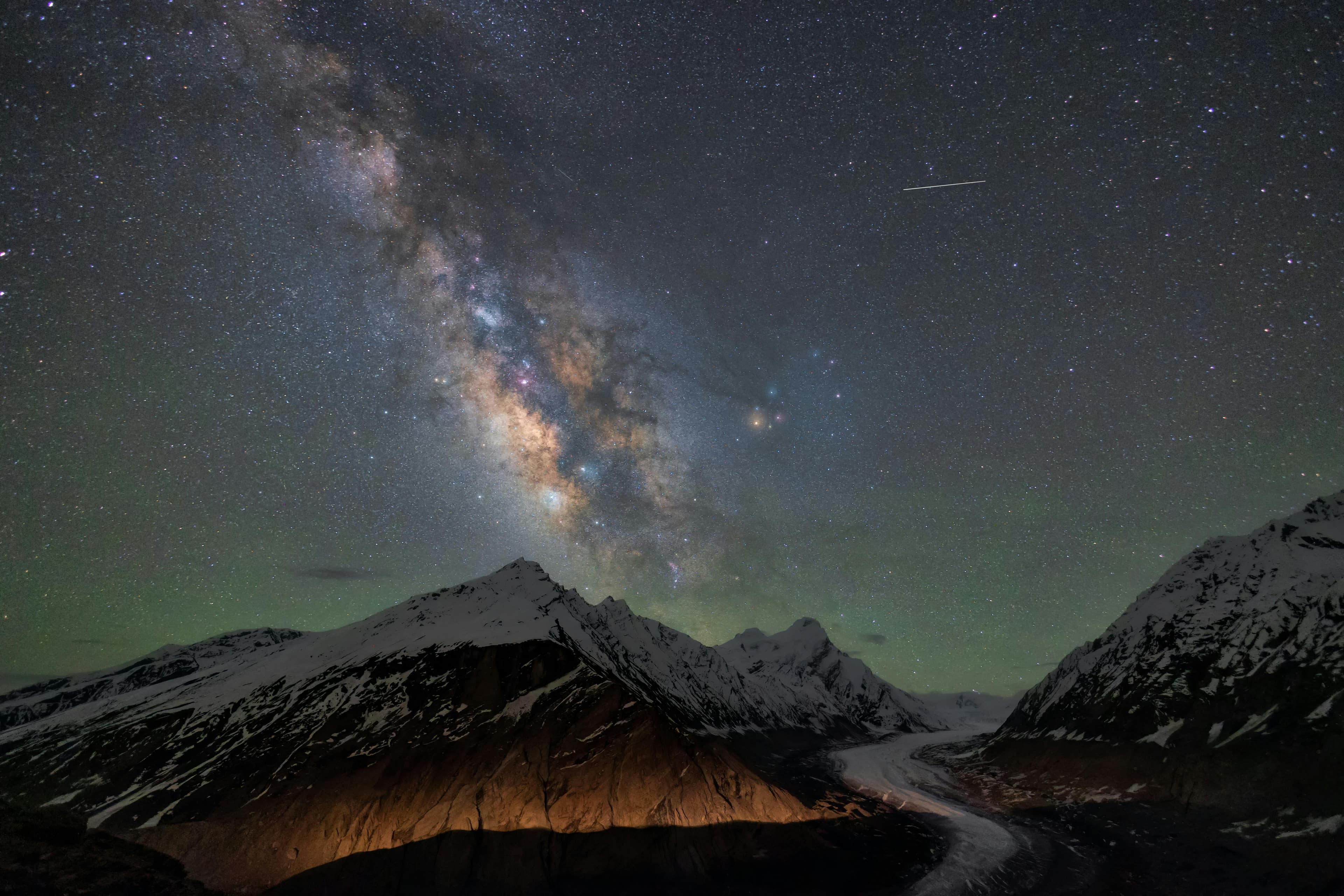 Camp under the pristine starlit skies of Hanle.